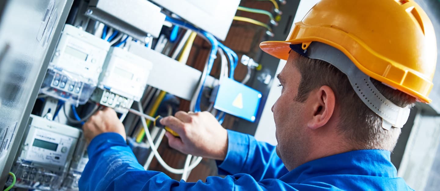 Electrical Contractor in Abu Dhabi